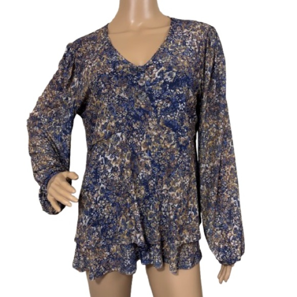 Skye’s The Limit Navy Floral Layered Top Size L